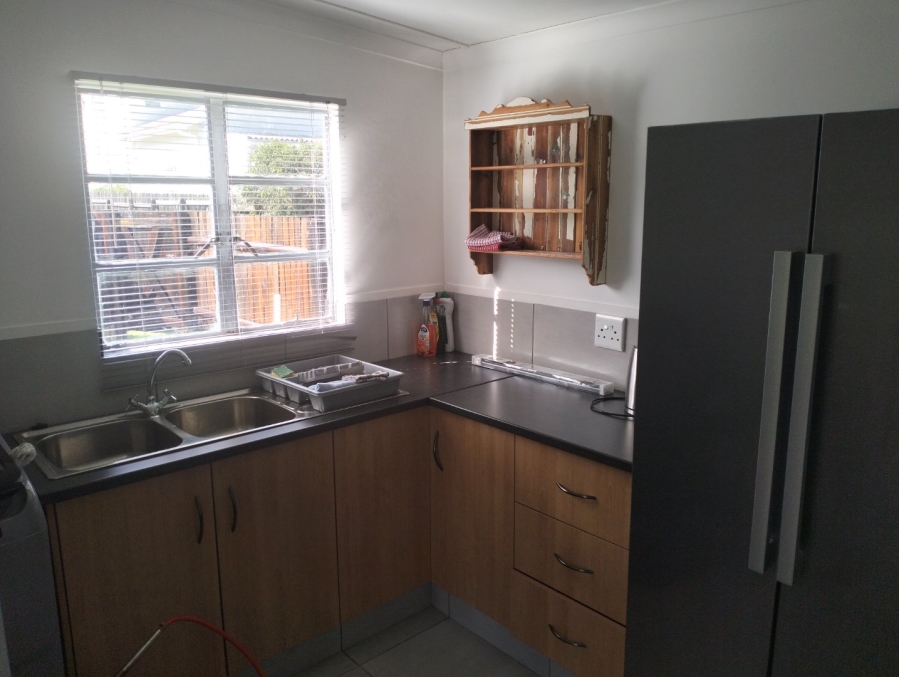 To Let 3 Bedroom Property for Rent in Die Eiland Western Cape